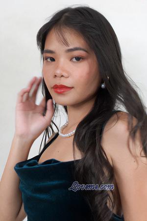 224516 - Tiffany Idade: 19 - As Filipinas
