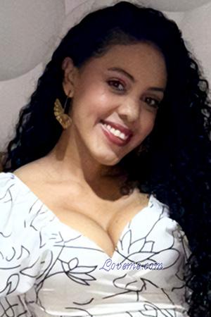 224607 - Alejandra Idade: 36 - Colômbia
