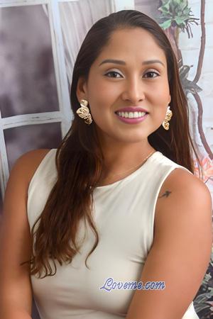224617 - Andrea Idade: 32 - Peru