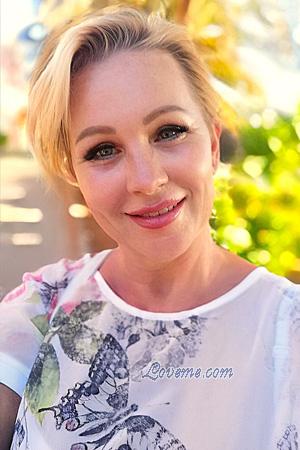 224979 - Natalia Idade: 57 - Ucrânia