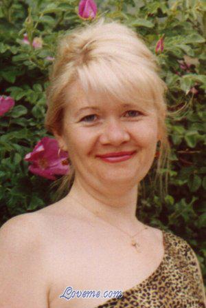 51483 - Natalia Idade: 41 - Russia