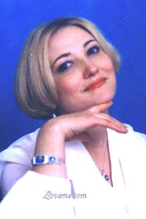 52005 - Elena Idade: 46 - Russia