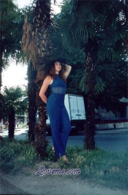 53905 - Julia Idade: 34 - Russia