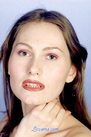 65433 - Ella Idade: 26 - Russia