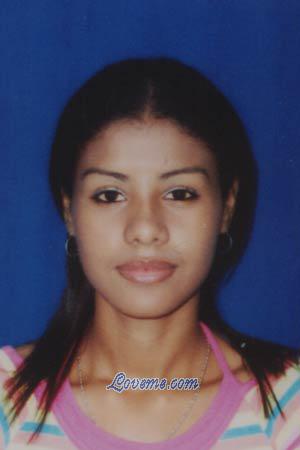 68105 - Arlina Idade: 24 - Colômbia