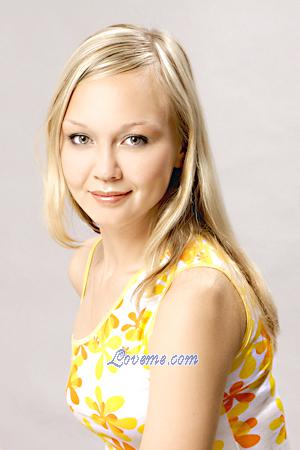 68863 - Natalya Idade: 27 - Russia