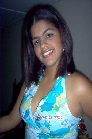 72096 - Joyce Idade: 23 - Colômbia