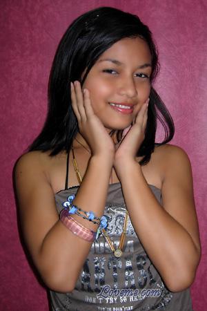96785 - Gladys Idade: 21 - As Filipinas

